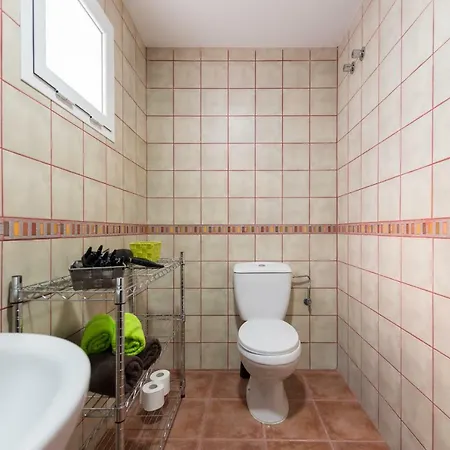 Διαμέρισμα La Madera - Urban Near The Airport - Wifi